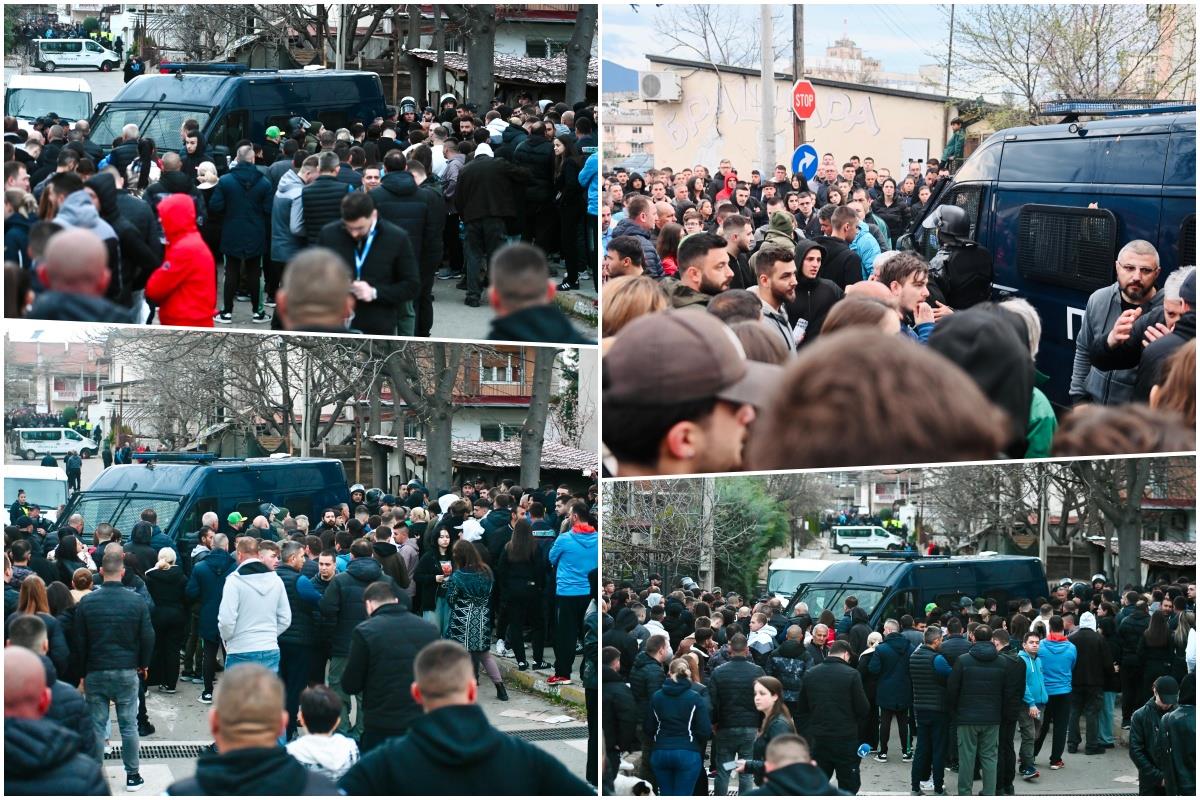 “ZA TRAGEDIJU NIJE KRIVA DRŽAVA, VEĆ ČOVEK KOJI IMA IME I PREZIME”: Građani ispred kuće vlasnika diskoteke, pokušavaju da probiju kordon policije (FOTO/VIDEO)