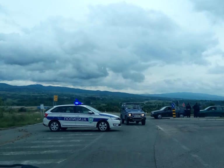 PRVA SLIKA SA MESTA STRAVIČNE NESREĆE: Poginula beba u sudaru na Ibarskoj magistrali kod Gornjeg Milanovca (FOTO)