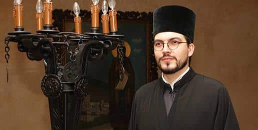 MALENA JOVANA KRŠTENA U INKUBATORU Sveštenik Aleksandar: Ćerkica mnogo dobrih i čestitih ljudi, potrebna je naša molitva za njeno zdravlje i napredak! (FOTO)