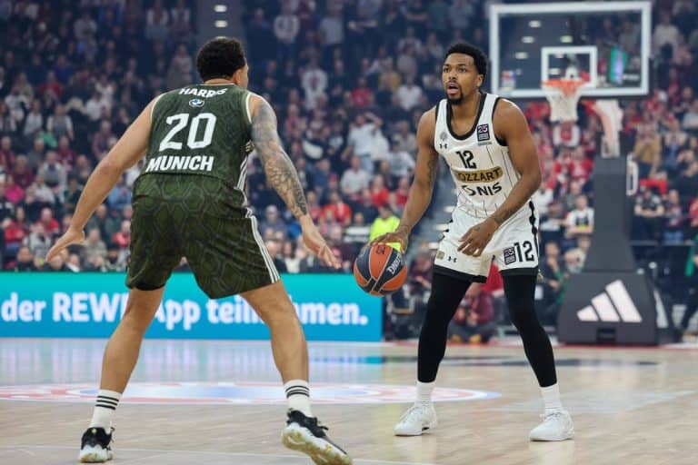 BAJERN – PARTIZAN: Grmi kao u Beogradu! Crno-beli vode