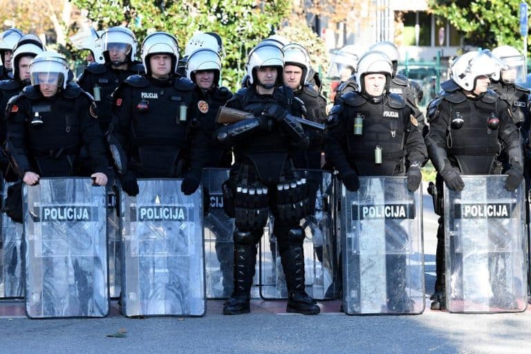 PRETUČEN NIKŠIĆANIN: Sukob “delija” i “grobara” se ne smiruje