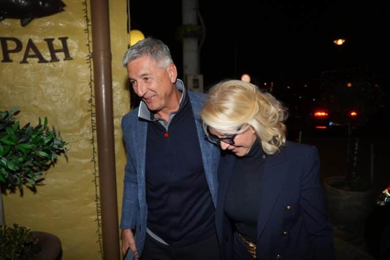 BIVŠI MUŽ MIRE ŠKORIĆ SA ŽENOM U JAVNOSTI! Evo gde su se pojavili Bojana Bajrušević i hirurg, zagrljeni i ne skidaju osmeh s lica (FOTO)