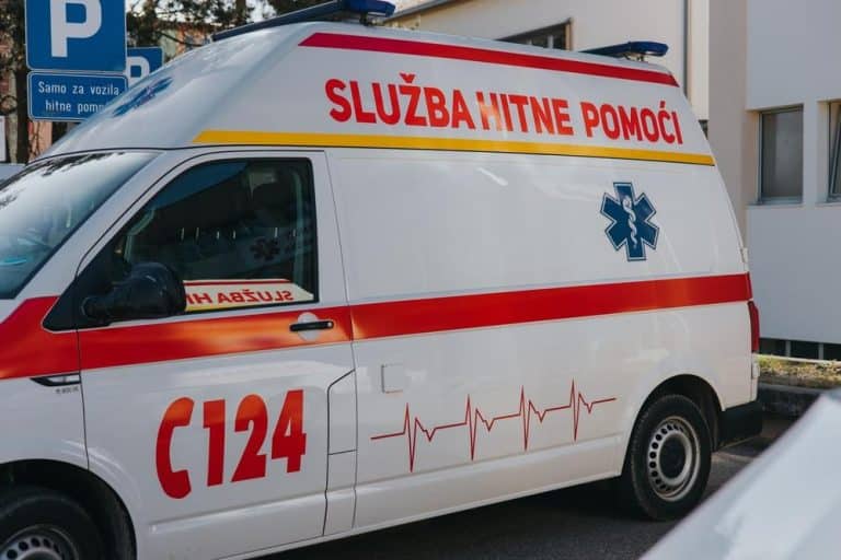 KOMŠIJA NIJE DANIMA VIDEO KOMŠINICU, PA JE PROVIRIO KROZ PROZOR: Tamo ga je sačekao šok