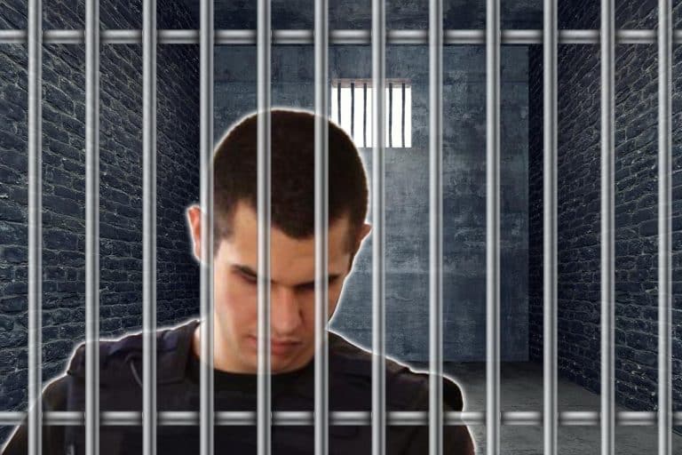 KURIR SAZNAJE! UROŠ BLAŽIĆ SE OPET POTUKAO U ZATVORU: Posvađao se sa cimerom, pa se i potukli, straža odmah reagovala! MASOVNI UBICA NE PRESTAJE DA DIVLJA