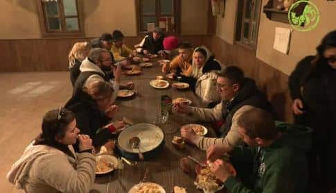 VAŽNO PISMO STIGLO NA ADRESU FARME! Učesnici ostali u šoku kada su pročitali ove reči (VIDEO)
