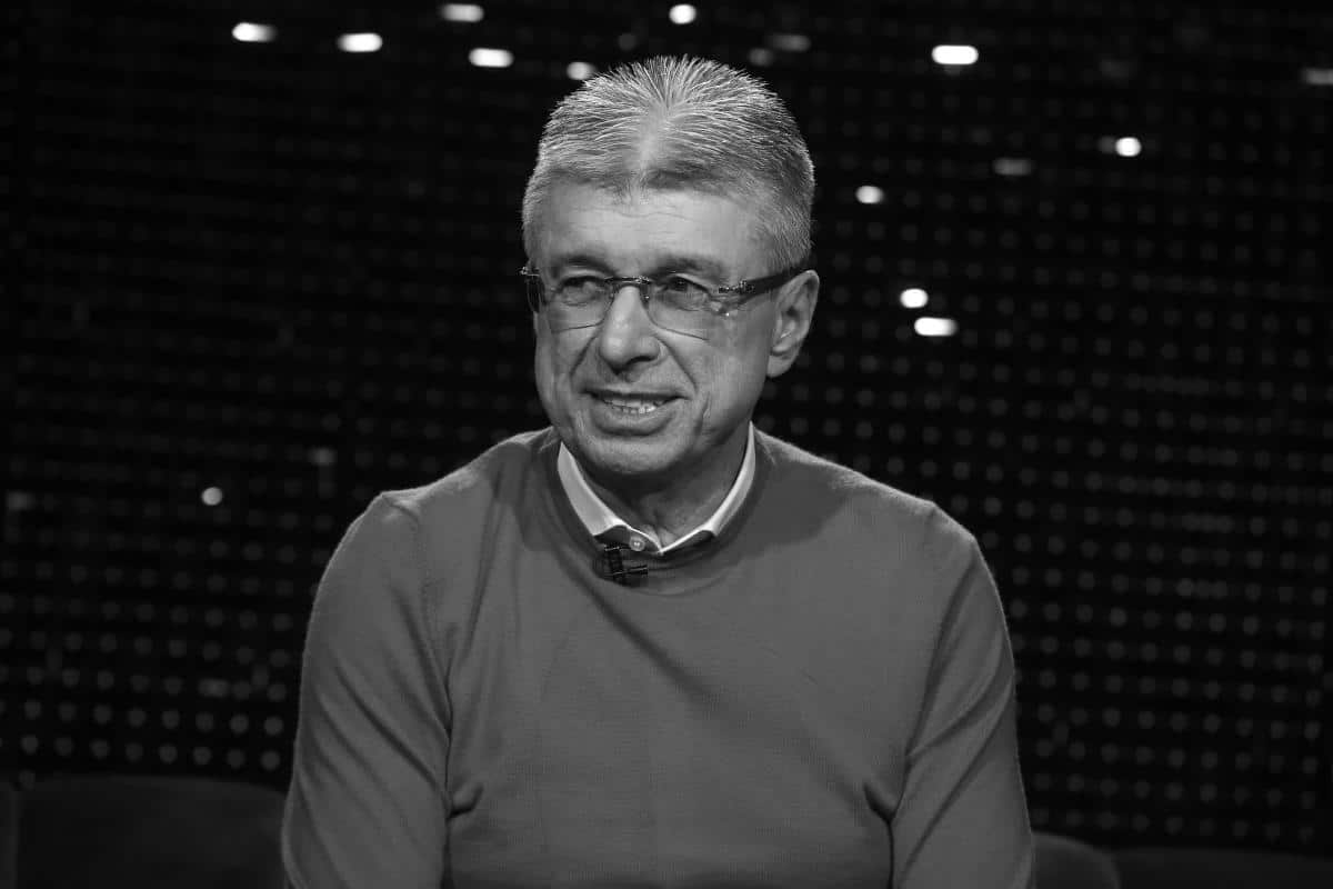 SAŠA POPOVIĆ SASVIM SLUČAJNO SAZNAO DA BOLUJE: Došao na pregled polomljene noge, a ovaj detalj je ukazivao na loše prognoze