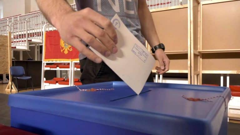 NIKŠIĆ DANAS GLASA! Lokalni izbori u drugom najvećem gradu u Crnoj Gori, evo kolika je izlaznost do 15 časova!