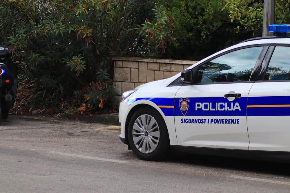 ŽENA NA MOTORU STRADALA U HRVATSKOJ: Teška saobraćajna nesreća kod Novog Vinodolskog