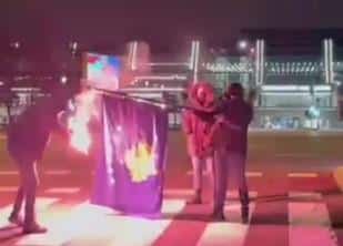 ZASTAVA LAŽNE DRŽAVE KOSOVO NA KONGRESU UEFA U BEOGRADU! Na SRAMNU provokaciju reagovale DELIJE – uzele je i zapalile (VIDEO)