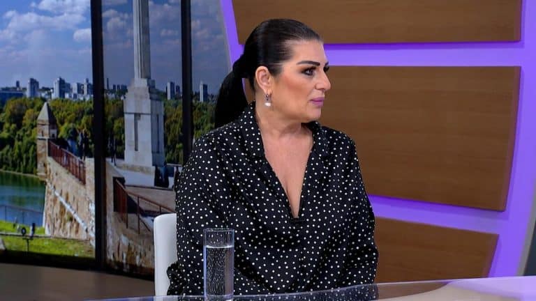 “JAKO ME JE VREĐALO KAD SU MI GOVORILI DA JA NE ZNAM JER NEMAM DECU” Gorka ispovest pevačice koja je rodila u 6. deceniji: Imam nekretnine u 5 evropskih država