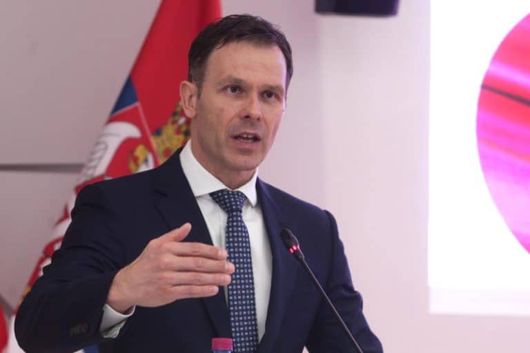 MALI OBARA REKORD! MINISTAR FINANSIJA SA NAJDUŽIM MANDATOM NA TOJ FUNKCIJI U KONTINUITETU Za Kurir poručuje: Ubeđen sam u dalje uspehe!