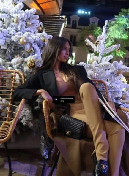 ĆERKA HARISA DŽINOVIĆA OGRNULA SE  LUKSUZNIM AKSESOAROM: Detalj vredan 600 $, a boja kraljevska (FOTO)