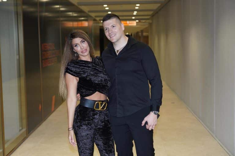 SLOBA I JELENA SPASILI ŽENU SA DETETOM! Našli je u napuštenom objektu kod Pančevačkog mosta: Pevačeva žena se oglasila: Ne želi da se vrati tamo odakle je…