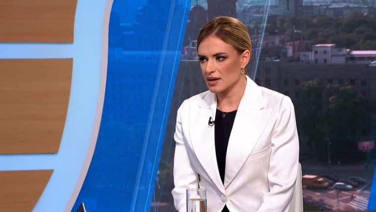 OVO JE SKUP ZA BUDUĆNOST SVIH NAS, ZA MIR I SUVERENITET! Milica Đurđević Stamenkovski pozvala na zajedništvo