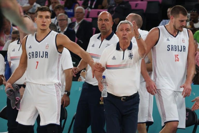 PEŠIĆA BOLI GLAVA! Bogdan ima KATASTROFALAN učinak, Micić daleko od terena, Jović izlazi iz povrede… Šta će biti sa Jokićem?!