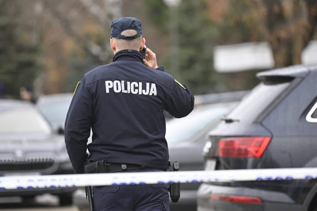 PENZIONERKA (77) UHAPŠENA, PRODUŽAVA JOJ SE PRITVOR: Ucenjivala muškarca, dao joj je ogroman novac
