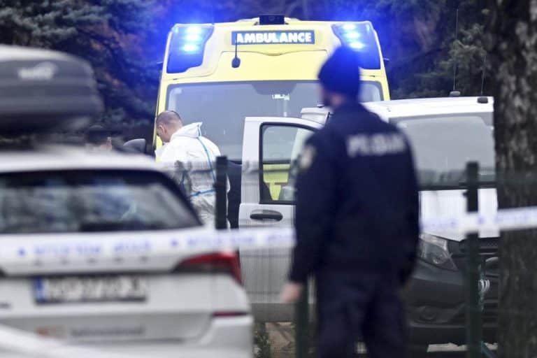 HOROR U BARANJI: Pronađeno telo žene! Godinama ležala mrtva u svojoj kući? Komšije otkrile detalje