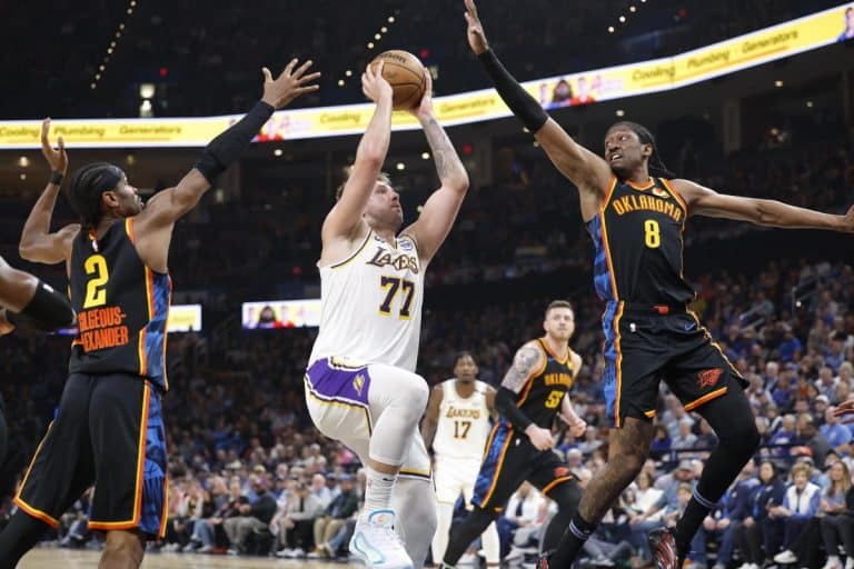 DONČIĆ UNIŠTIO LIDERA NBA: Jokićev najveći rival za titulu MVP neprimetan protiv Lejkersa