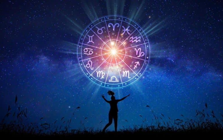 Dnevni horoskop za 27. april: Pred Bikovima je mnogo lepih promena, Device uživaju u slobodi, dok Vage izjeda ljubomora