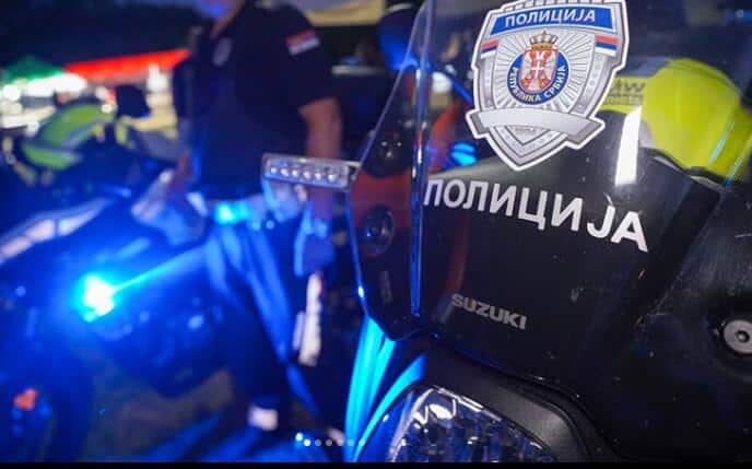 PUCNJAVA U RESNIKU: Jedan ranjen, drugi uboden nožem