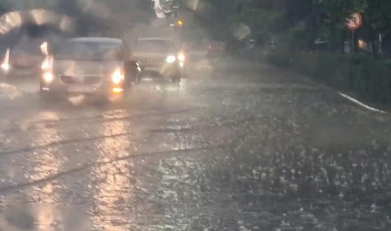 KATASTROFALNO NEVREME STIŽE U HRVATSKU: Upaljeni meteoalarmi, očekuje se i sneg!