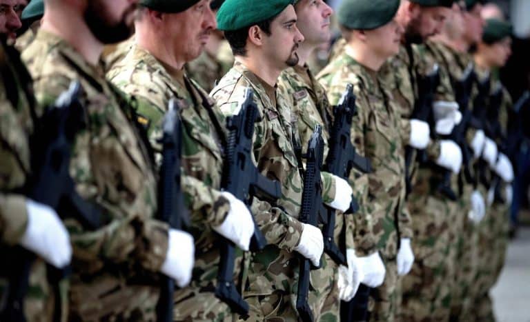 EUFOR INTENZIVIRA AKTIVNOSTI U BiH: Veliki broj vojnika i helikoptera učestvovao u vojnoj vežbi (FOTO)