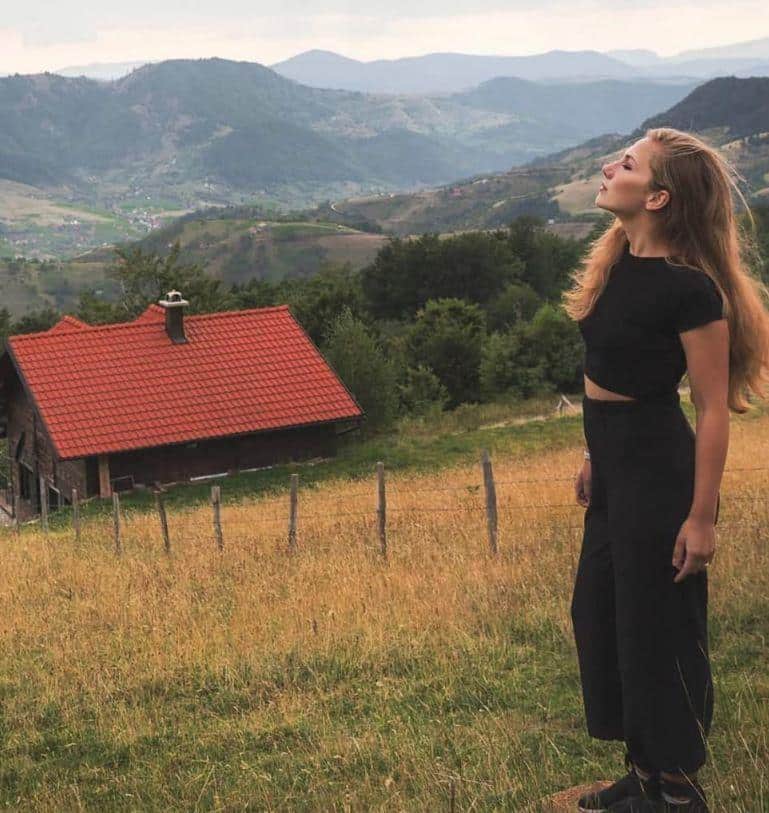 PEVALA NA ULICI, A DANAS IMA SVOJU KUĆU NA ZLATIBORU: Spokoj koji osećam kada sam tamo me uvek osveži!