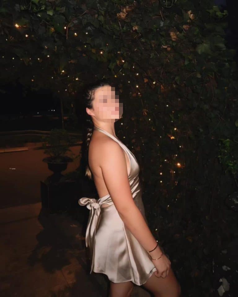 NIKA TOŠIĆ PODELILA NIKAD VIĐENU FOTOGRAFIJU IZ PORODIČNOG ALBUMA: Na njoj toliko ljubavi, ovo će vas slomiti