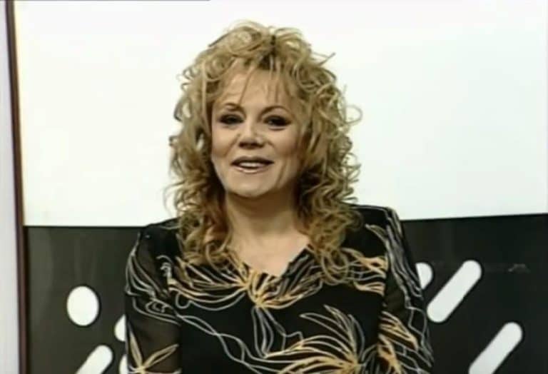 ČUVENA KLEOPATRA JE HARALA 90-IH! U jeku slave misteriozno NESTALA, a sad izašla iz ilegale i otkrila kako je pomogla estradnjacima, OVAKO DANAS IZGLEDA FOTO