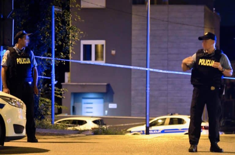 UBIO ŽENU U AUTOMOBILI, POLICIJI DOJAVLJENO DA JE REČ O SUDARU! Detalji užasa u Umagu: Odvezao se motorom sa mesta zločina, pa istim pištoljem presudio i sebi!